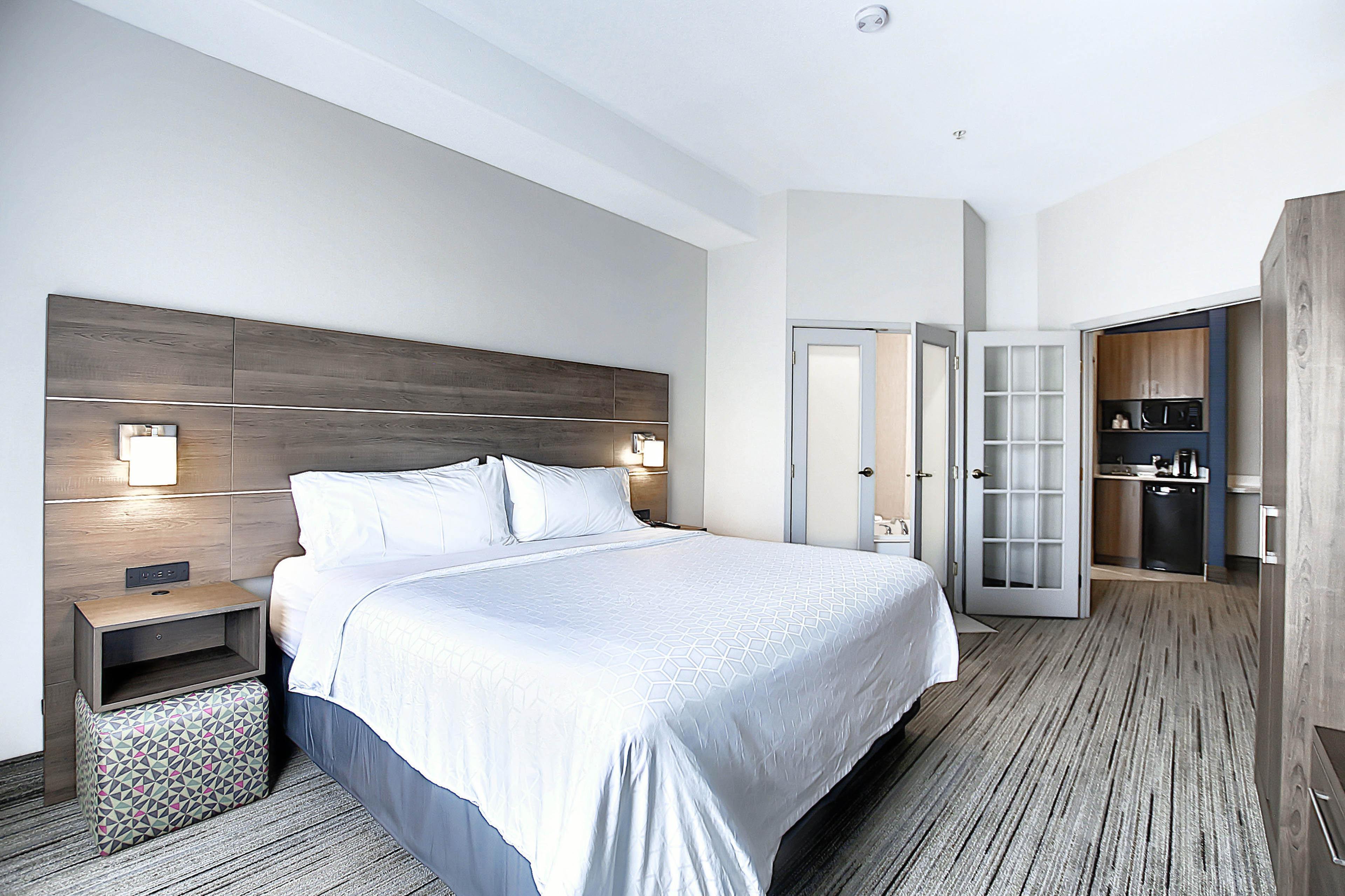 Holiday Inn Express Airport Calgary By Ihg Luaran gambar