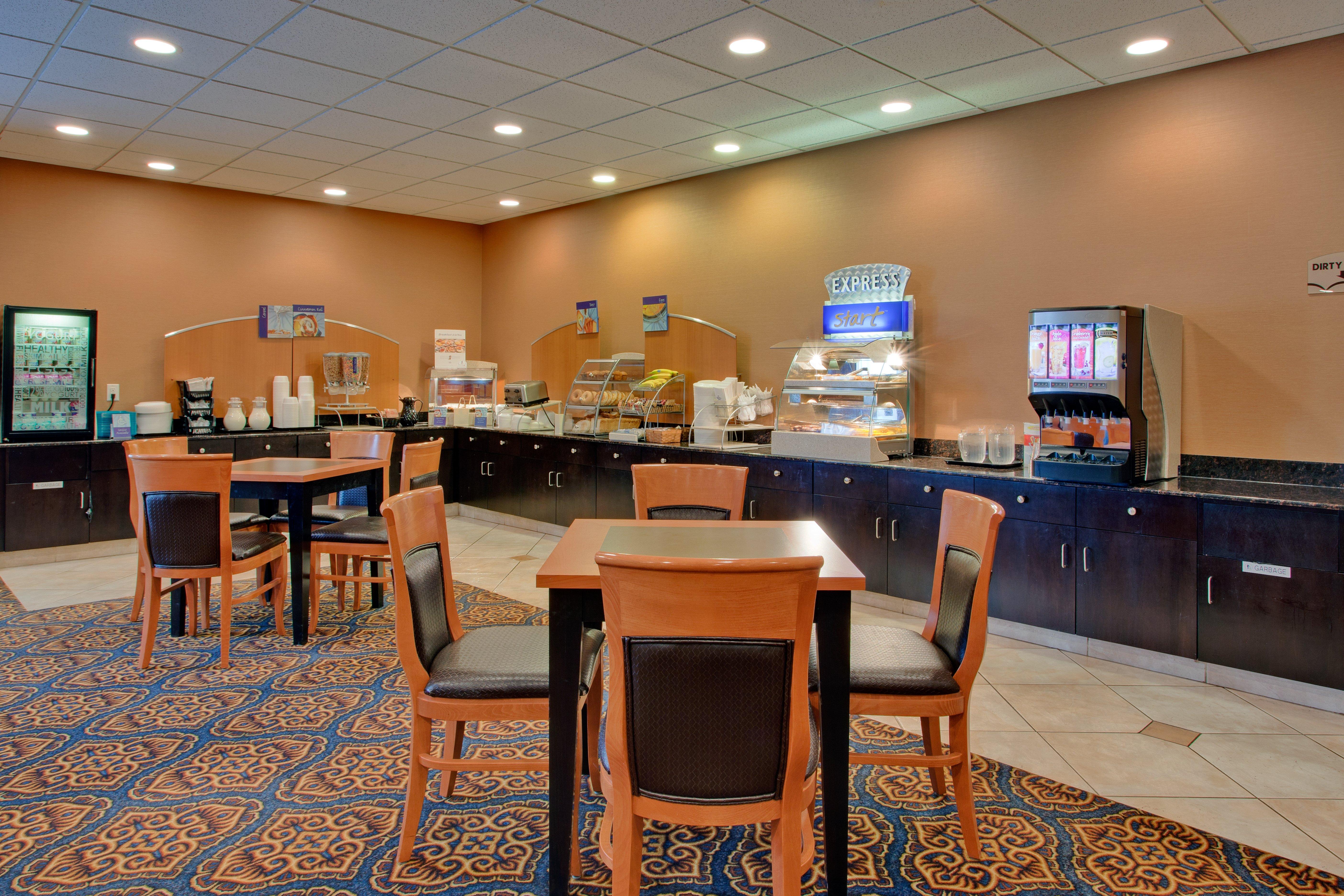 Holiday Inn Express Airport Calgary By Ihg Luaran gambar